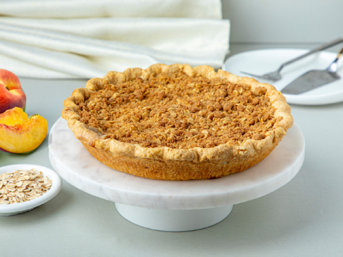 Peach Ginger Crumble Pie