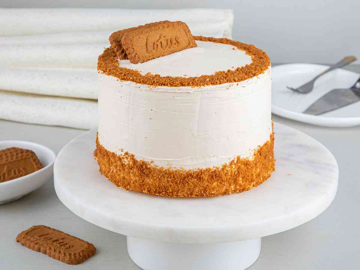 Lotus Honey Cake